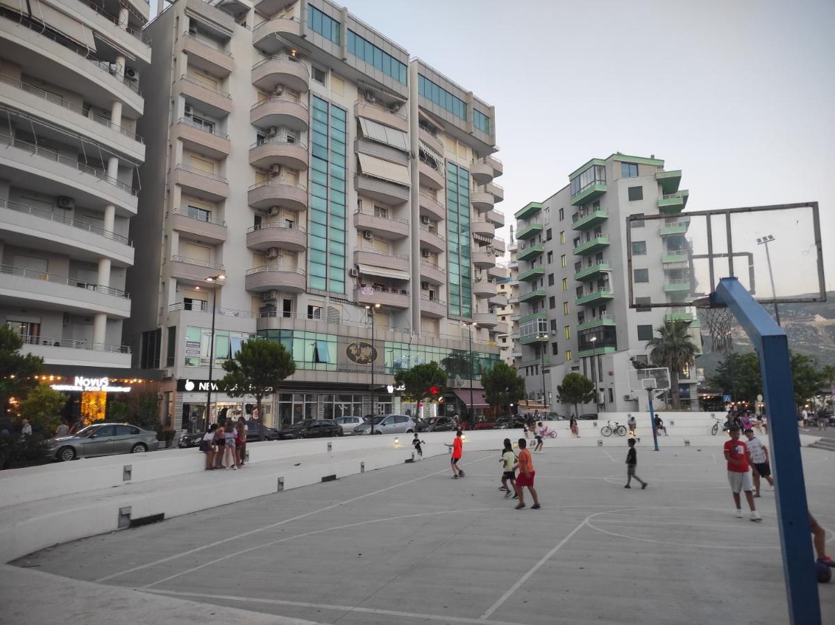 Coastal Retreat - Beach Apartment Vlorë Buitenkant foto