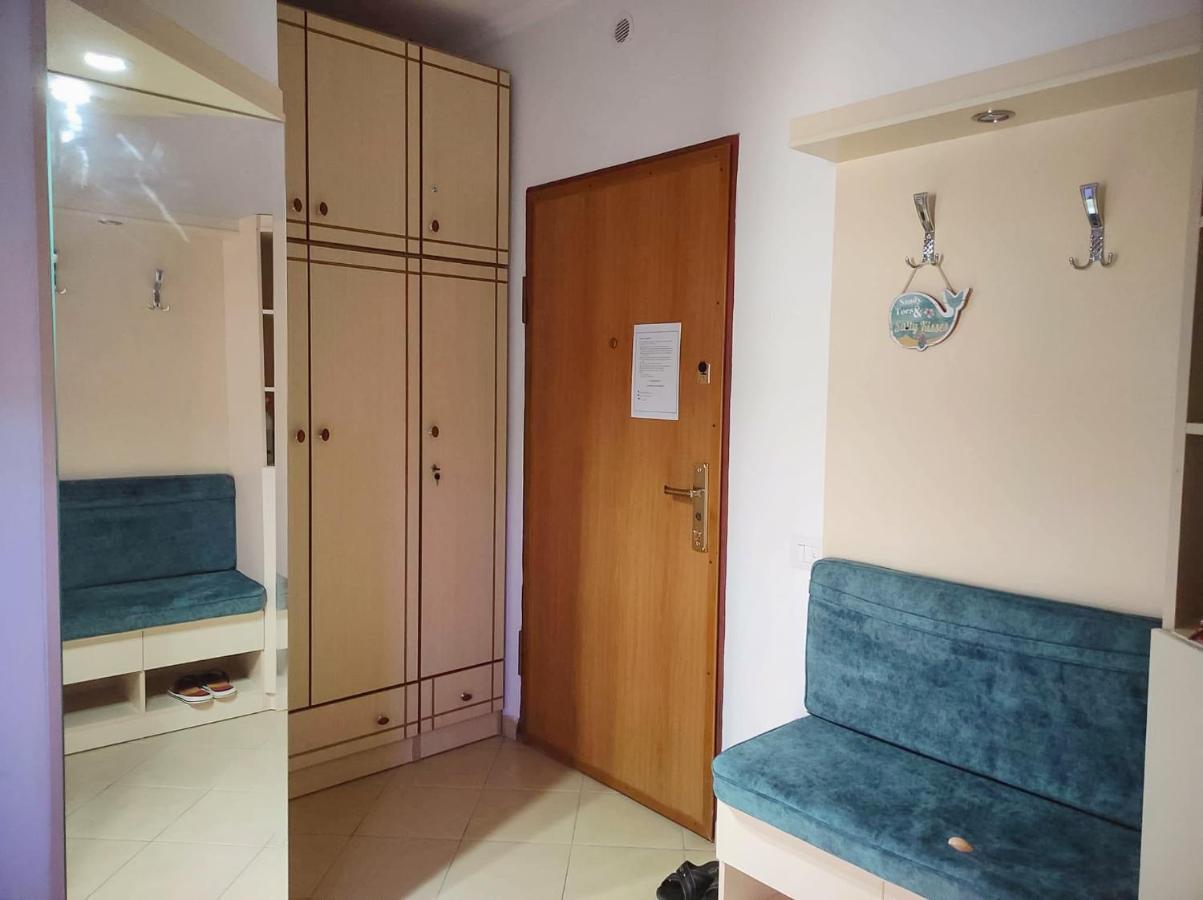 Coastal Retreat - Beach Apartment Vlorë Buitenkant foto