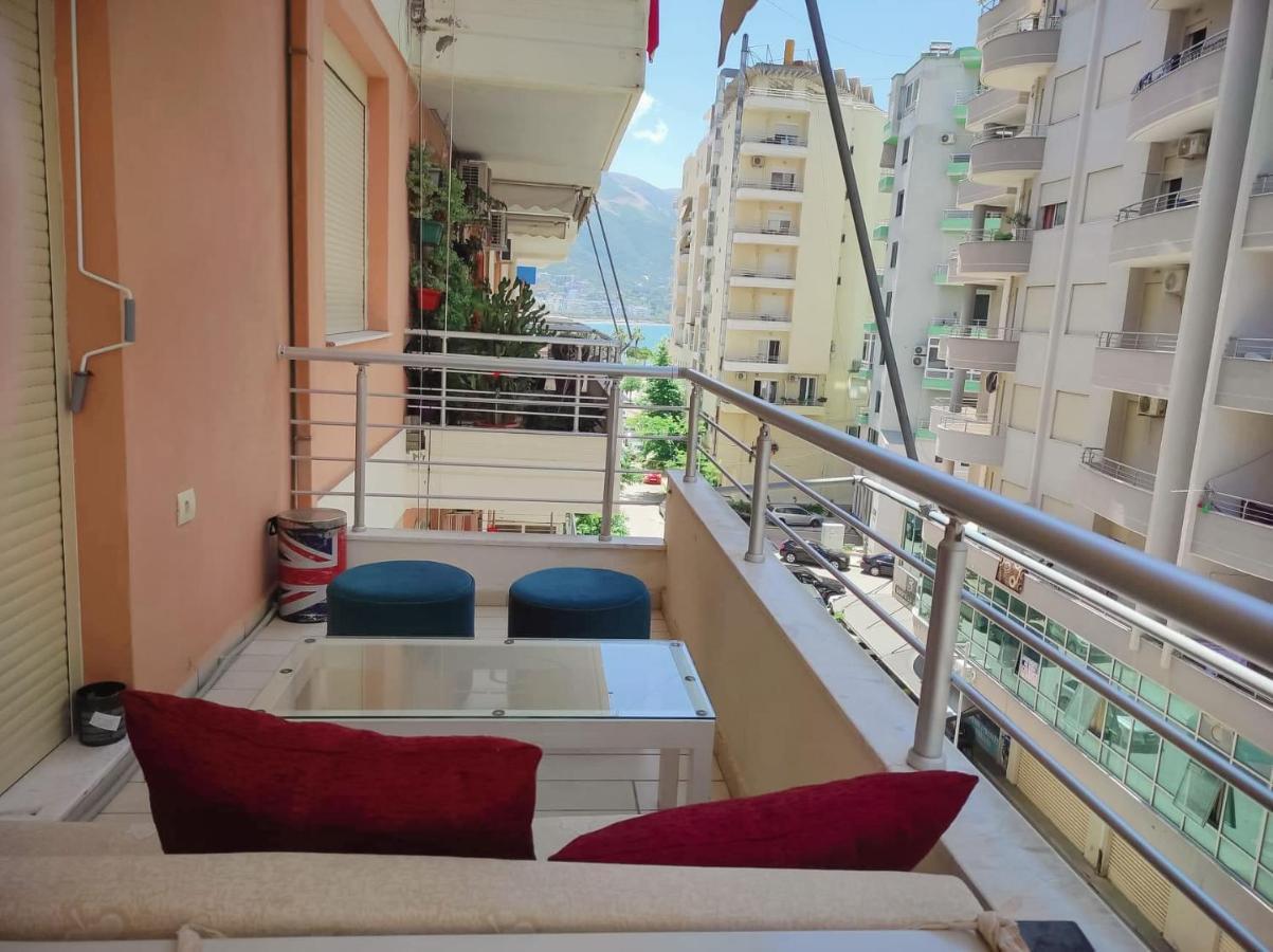 Coastal Retreat - Beach Apartment Vlorë Buitenkant foto