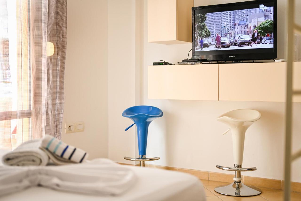 Coastal Retreat - Beach Apartment Vlorë Buitenkant foto
